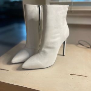 Like new . Worn once.